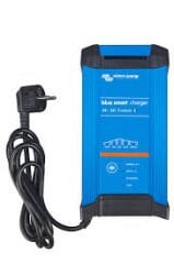 Victron Energy Blue Smart IP22 Charger 24/16 (3) BPC241648002