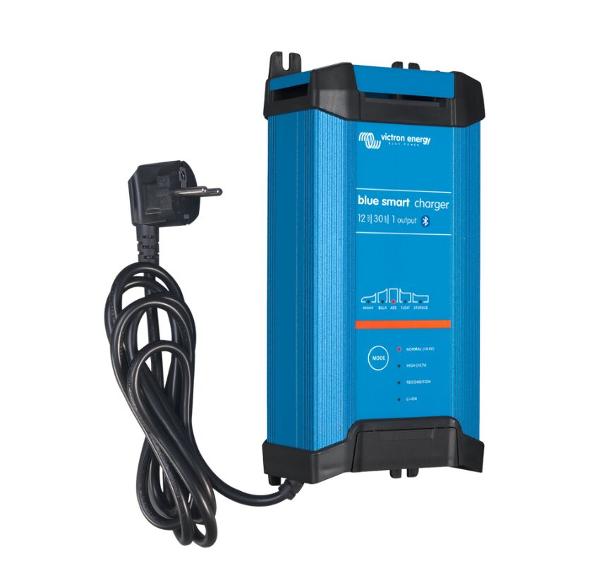 Victron Energy Blue Smart IP22 Charger 12/30 (1) BPC123047002