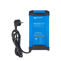 Victron Energy Blue Smart IP22 Charger 12/15 (1) BPC121542002